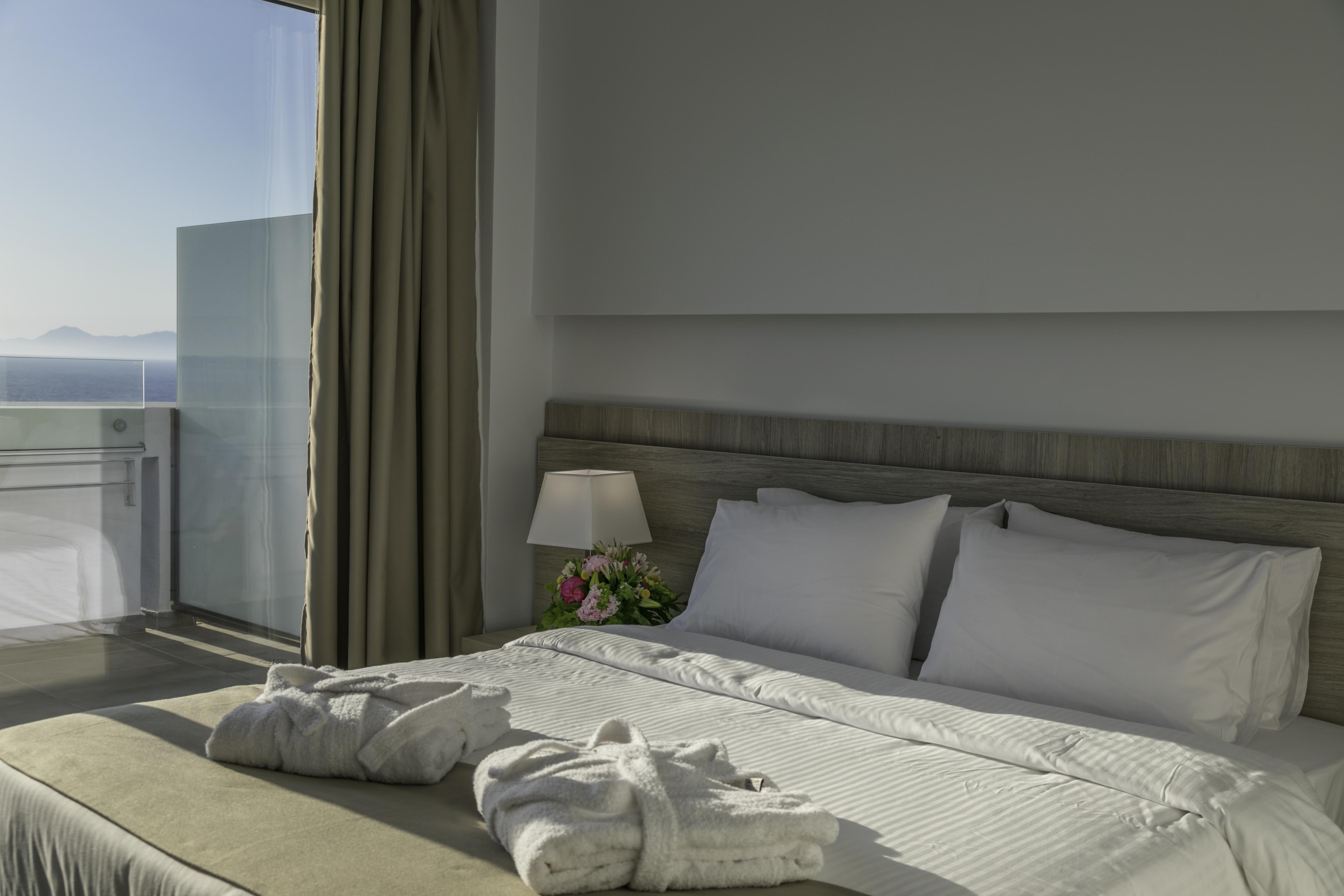 Akti Imperial Deluxe Resort & Spa Dolce By Wyndham Иксия Екстериор снимка